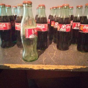 2001 glass coca cola bottle antique